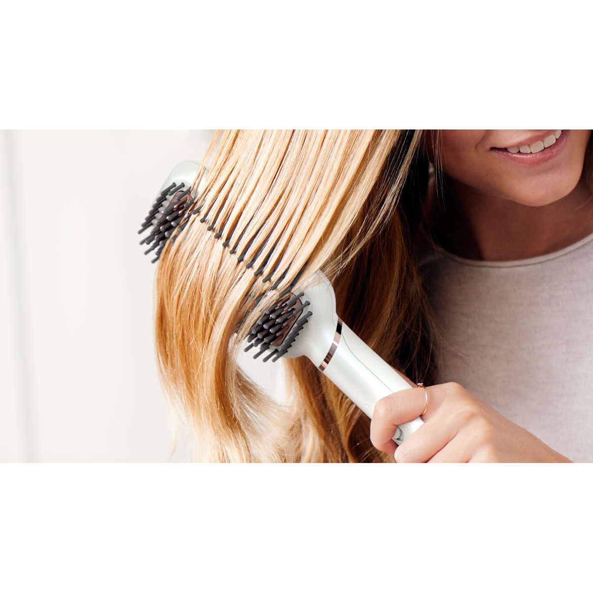 Croma hair straightener outlet brush price